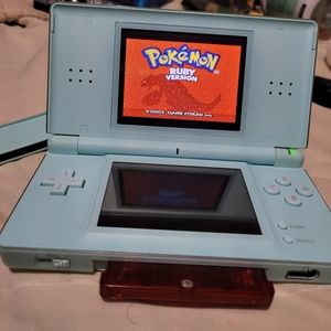 [SOLD]Ice Blue Nintendo DS Lite